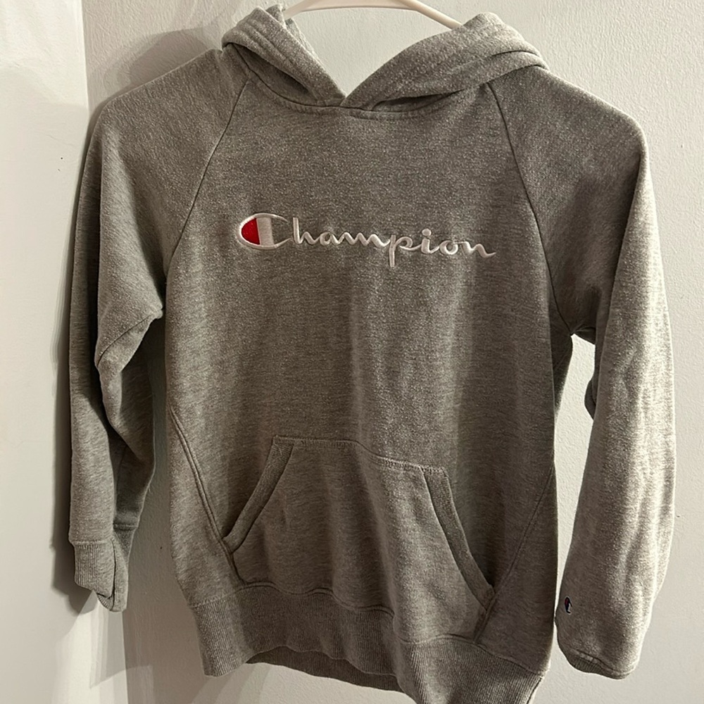 Champion hoodie kids size M
Unisex, great condition